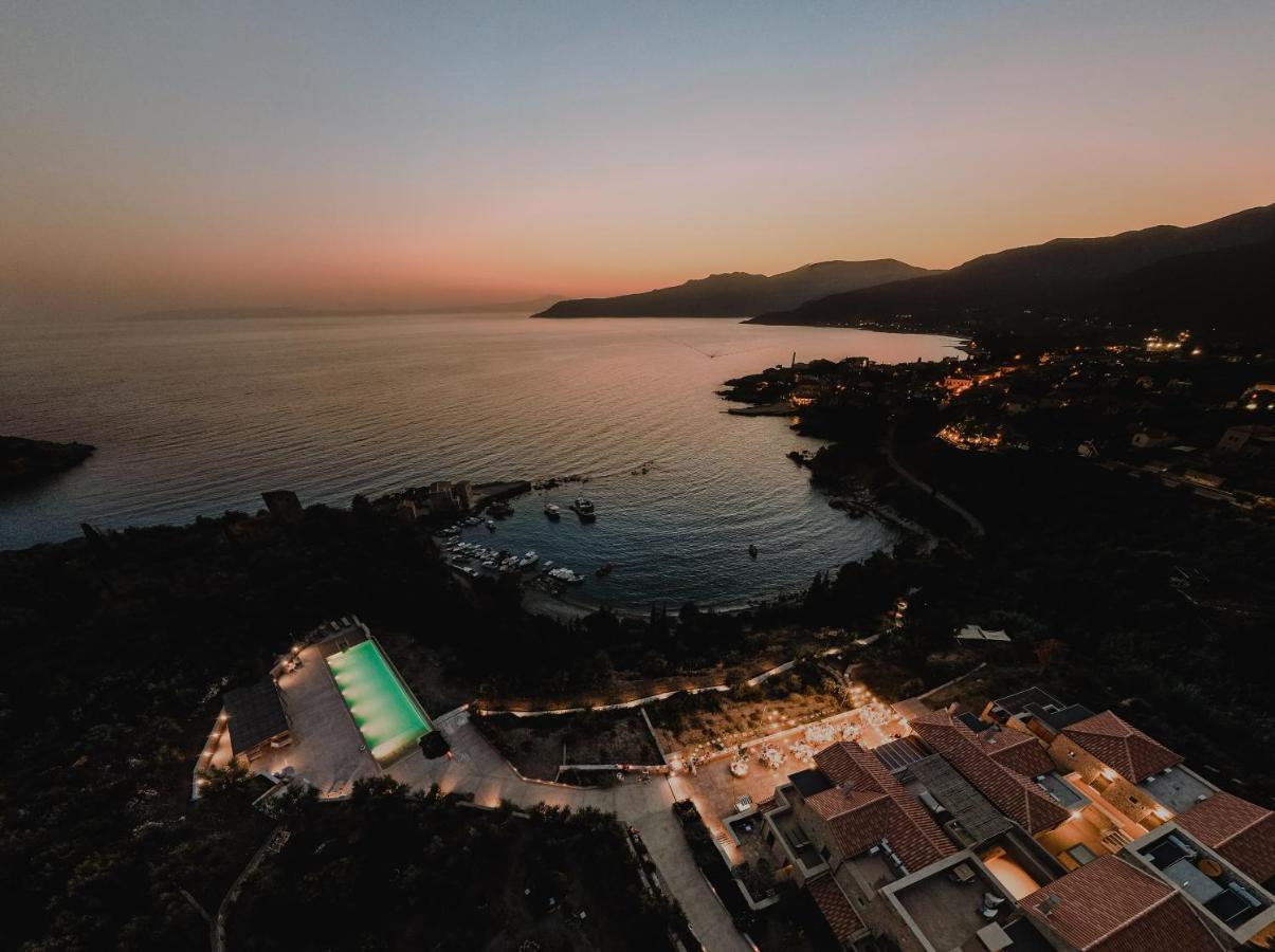Diapori Suites Hotel Kardamyli Exteriér fotografie
